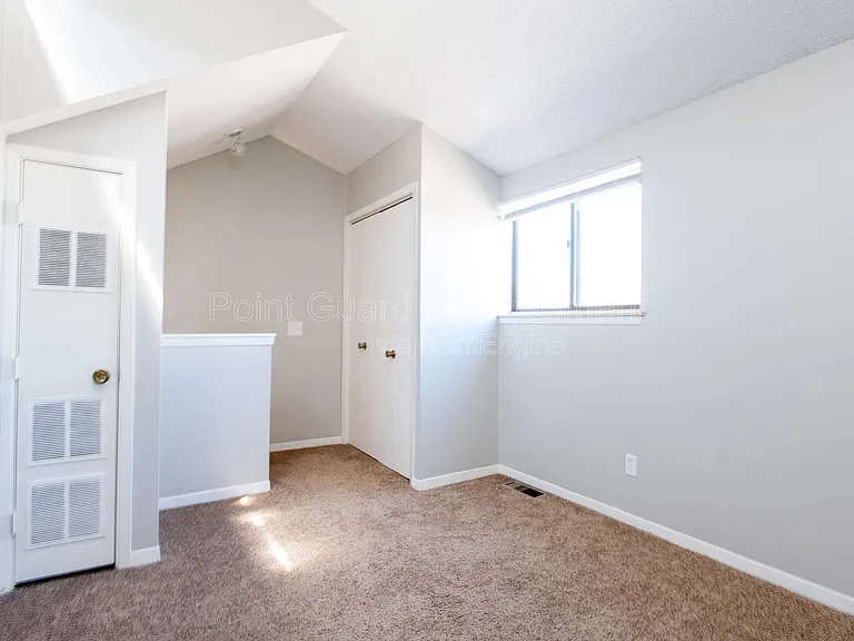 Midtown Place Apartments — Photo 45