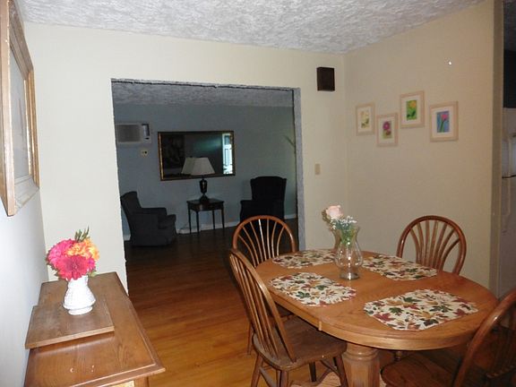4th image of 266 Husson St