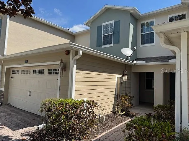 3 bed, 2.5 bath, 1675 sqft, $2,600 — Photo 3