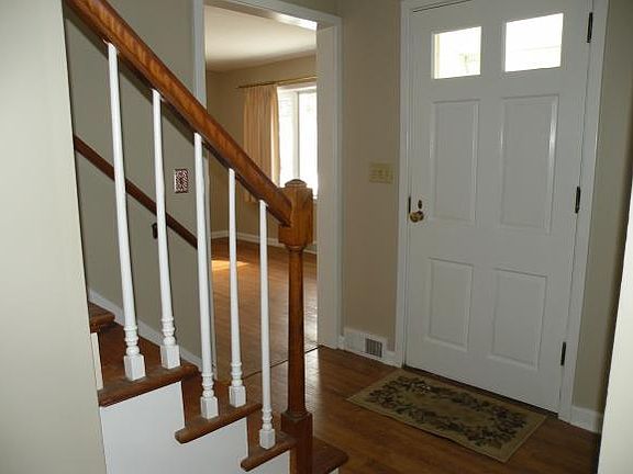 2nd image of 15 Elizabeth St