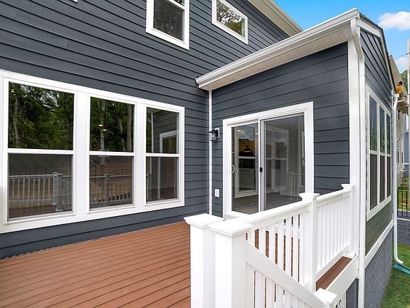 Low-Maintenance Rear Deck