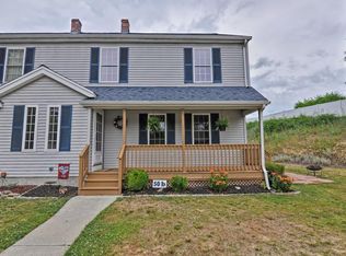 50 Power St #B, Uxbridge, MA 01569