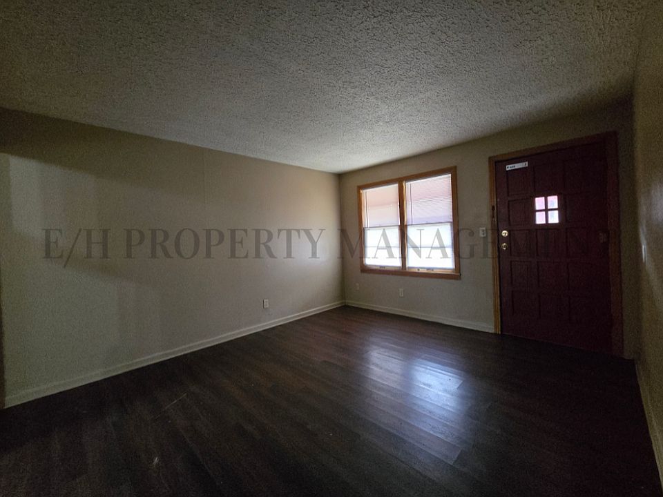 1st image of 1031 S Emporia Ave #C