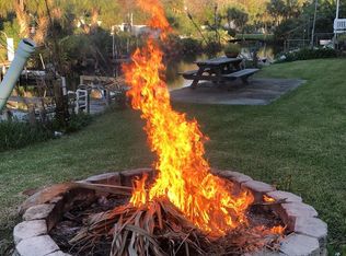 6131 Island Dr, Weeki Wachee, FL 34607