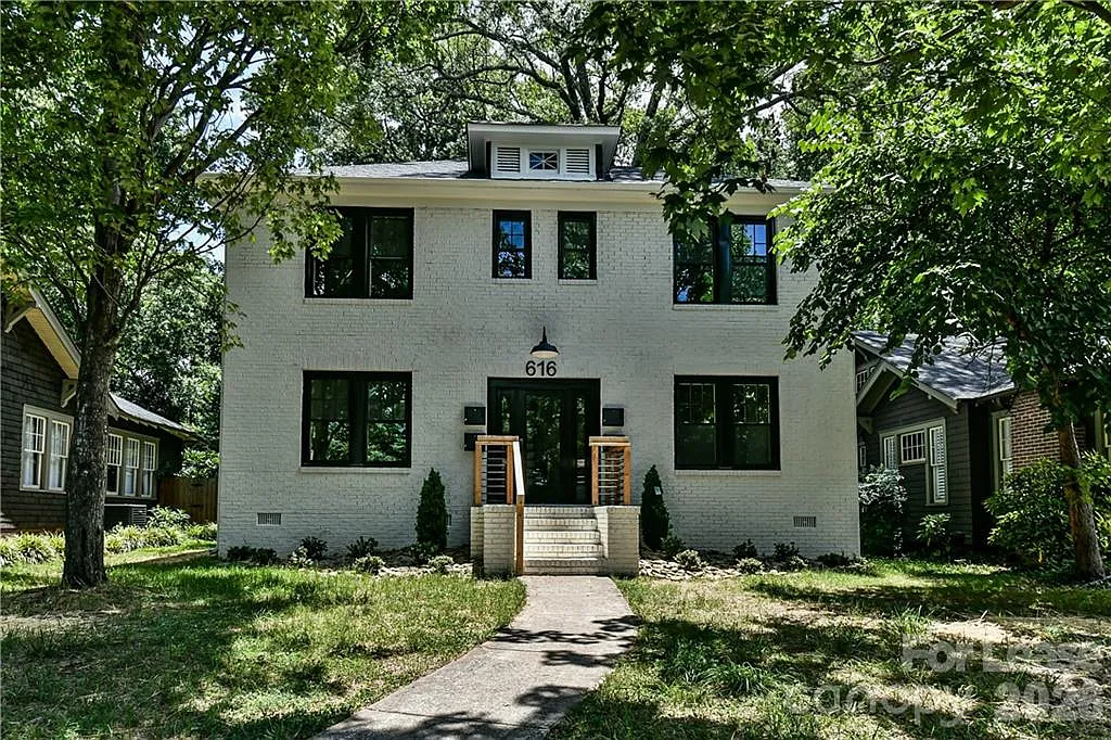 1 bed, 697 sqft, $1,800 — Photo 1