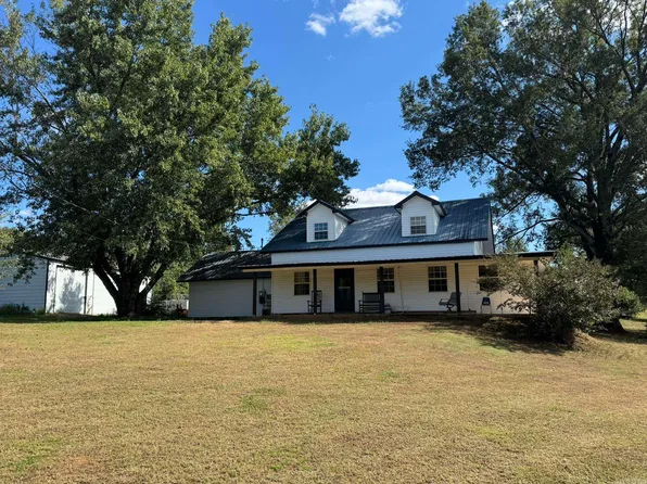 36 Cecil Rd, Morrilton, AR 72110