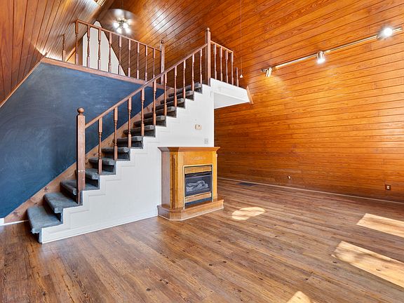 17th image of this home