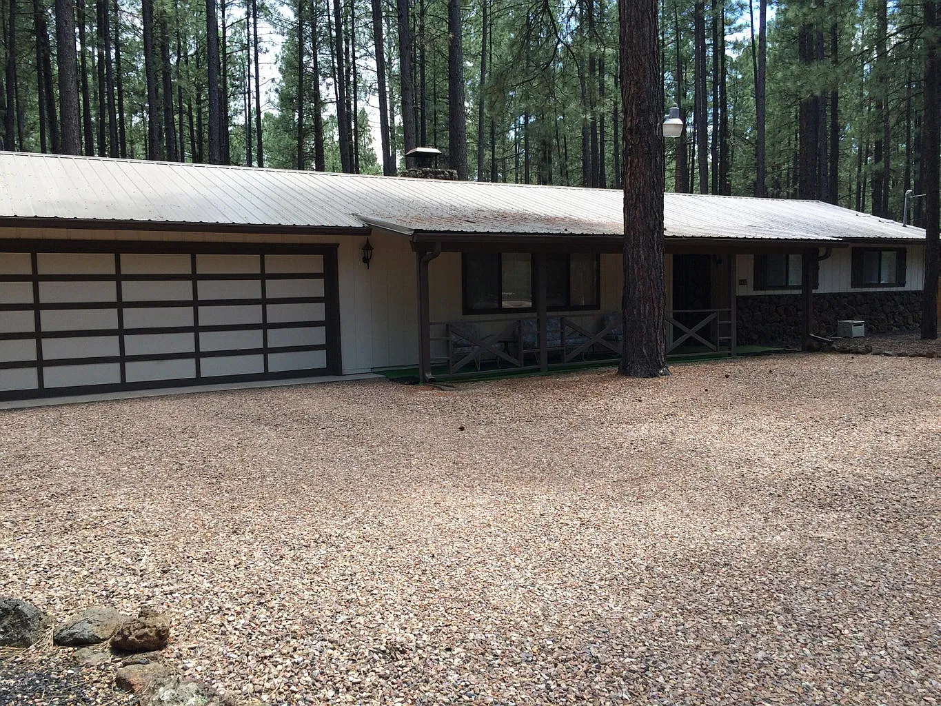 3 bed, 1676 sqft, $2,500 — Photo 2