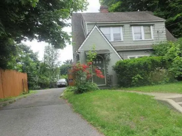 147 Main St, Westfield, MA 01085