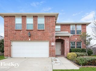 4673 Prairie Crossing Dr, Fort Worth, TX 76244