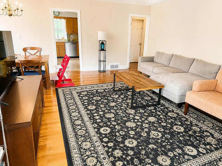310 Kenilworth Rd — Photo 3