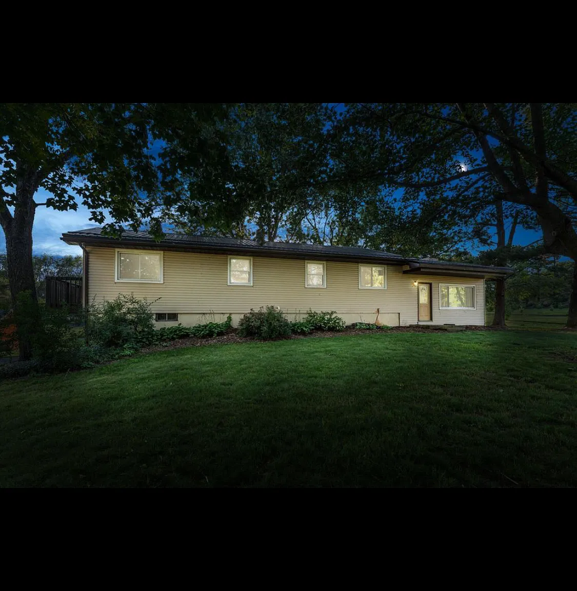 4 bed, 2540 sqft, $2,800 — Photo 2