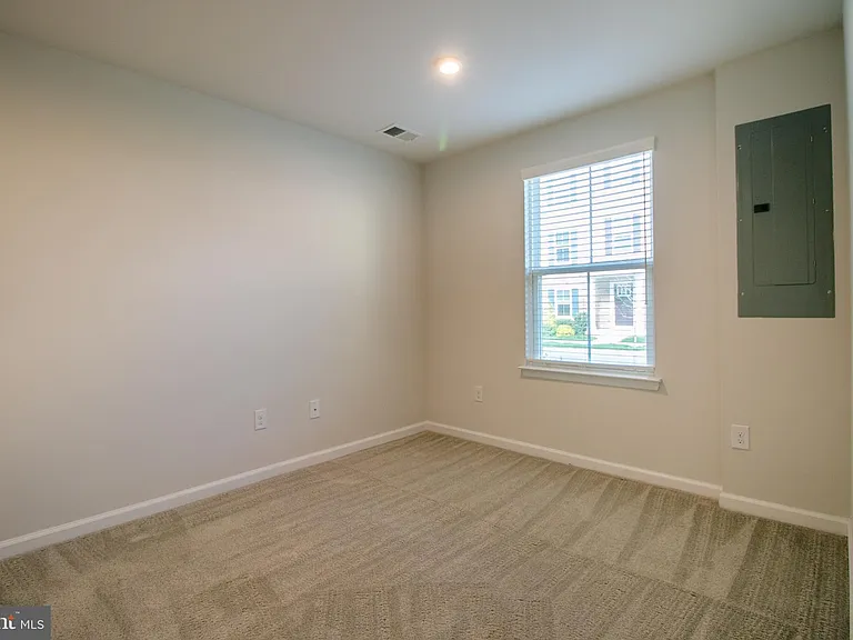 308 Blue Welsh St — Photo 22