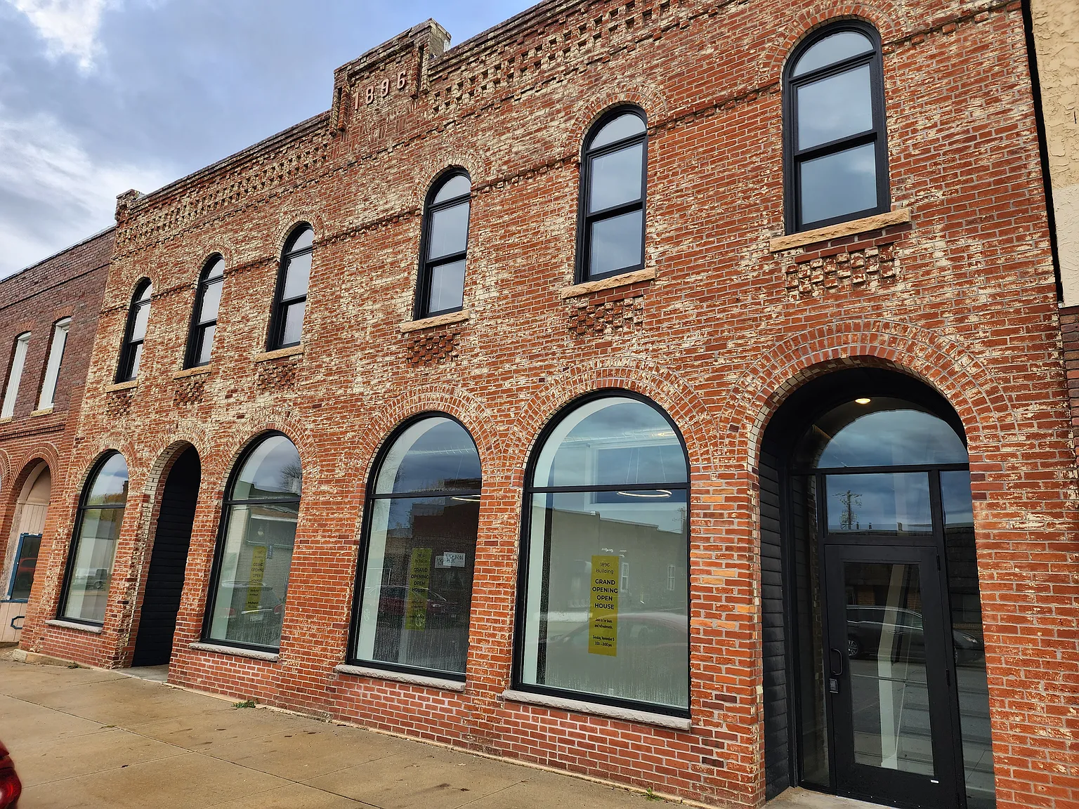 1896 Building — Photo 1