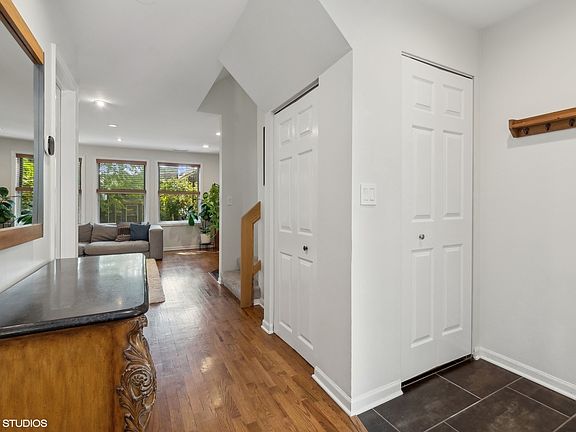2nd image of 1839 N Bissell St #2F