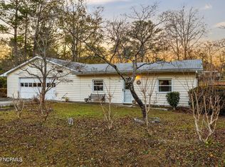 141 Water Front Dr, Cedar Pt, NC 28584