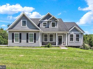 1950 Oakwood Dr, Hanover, PA 17331