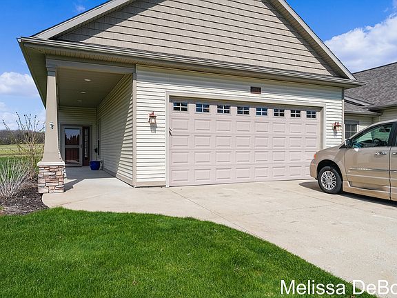 3rd image of 1284 Saint Andrews Dr #44