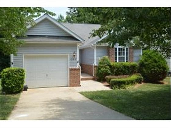 1st image of 1128 Fieldstone Dr