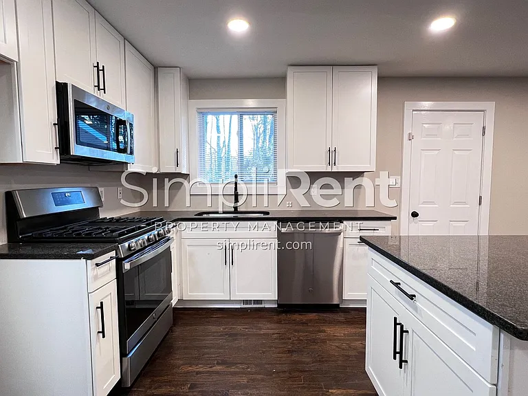 2268 Polar Rock Pl SW — Photo 3