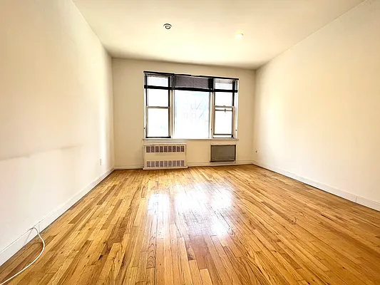 Rented by Compass | media 2