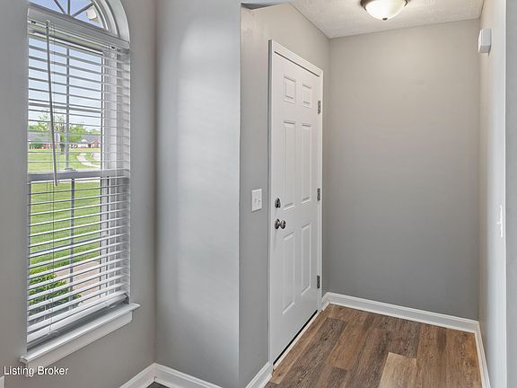 5th image of 5038 Woodridge Lake Blvd