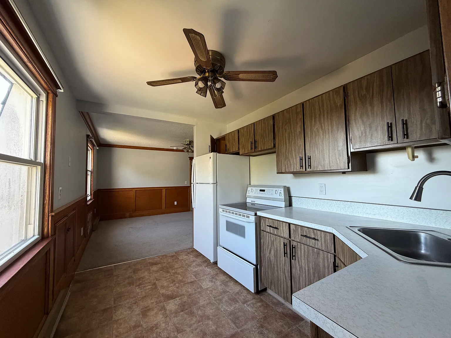 538 Wilson St — Photo 2