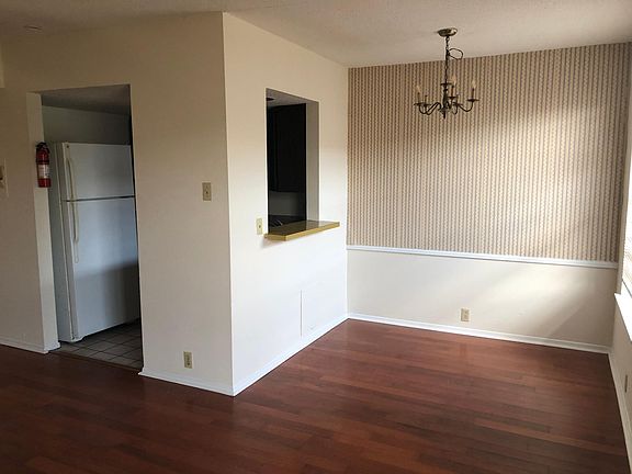 2nd image of 1426 Saint Andrew St APT 1