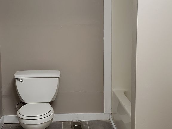 5th image of 1240 Park Ave