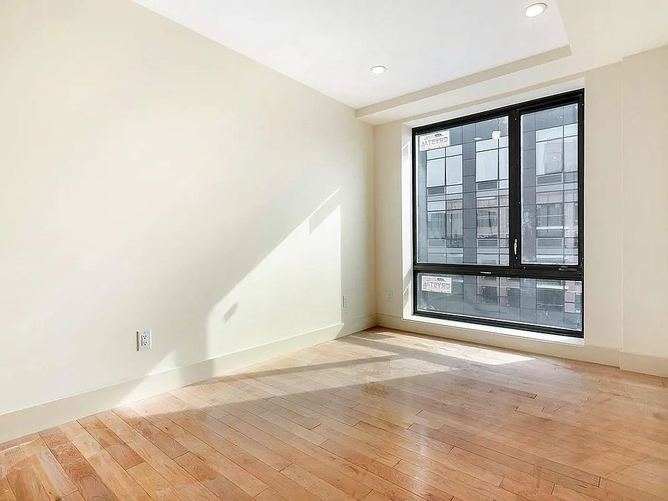1st image of 2301 41st Ave APT 2A