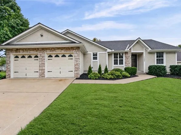 1203 E 118th Ter, Kansas City, MO 64131