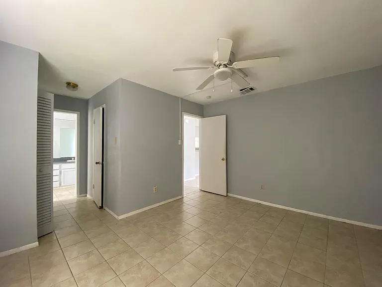 2322 Capitan Dr #C — Photo 5