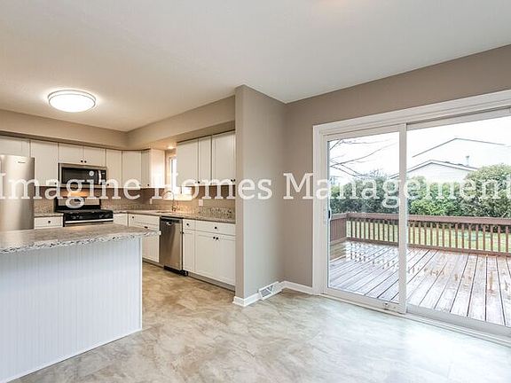 4th image of 5634 Young Rd