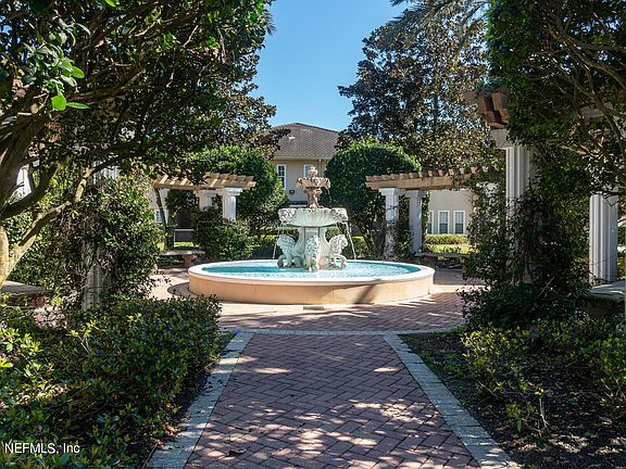 3rd image of 10075 GATE Parkway #3009