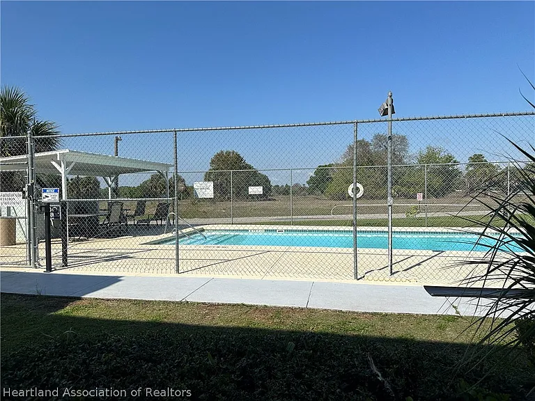 102 Golf Villas Ct NW — Photo 6