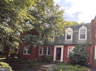 1748 N Rhodes St APT 319, Arlington, VA