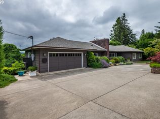 2350 Koos Bay Blvd, Coos Bay, OR 97420