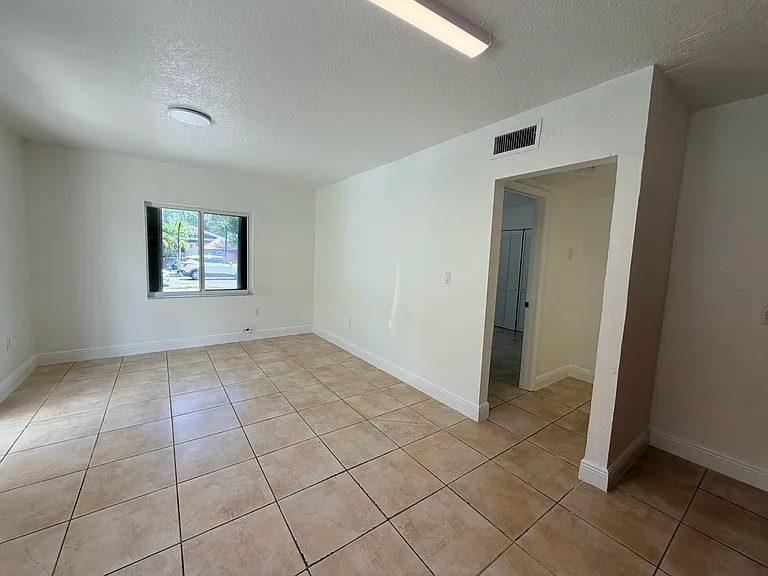 420 SW 14th Ave #1B — Photo 15