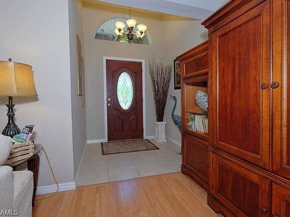 4th image of 2544 SW 15th Pl