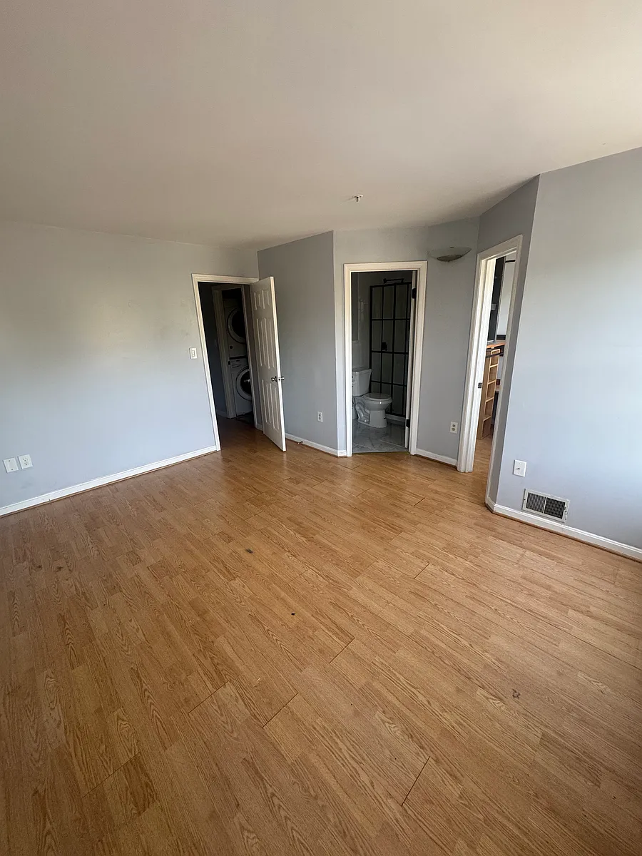 Building Photo - 6227 Sandpiper Ct