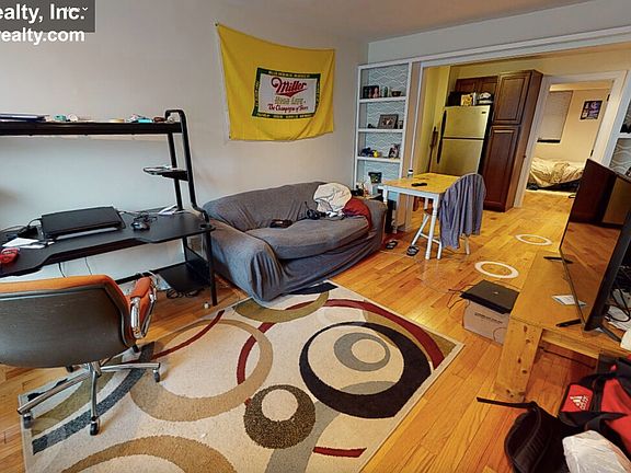 3rd image of 94A Marion St APT 03