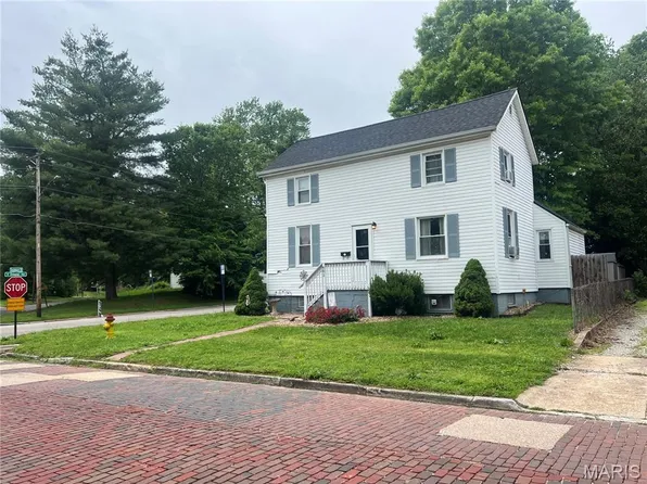 601 Sycamore St, Belleville, IL 62220