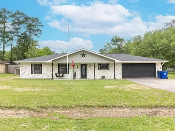 123 Queens Row, Lumberton, TX 77657