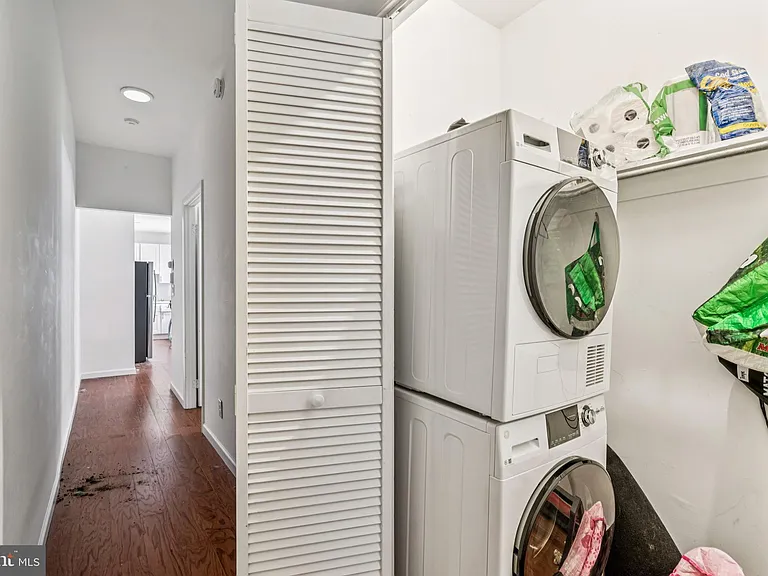 1917 Spring Garden St #2 — Photo 7