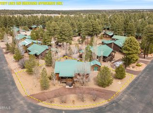 2669 Palomino Trl, Overgaard, AZ 85933