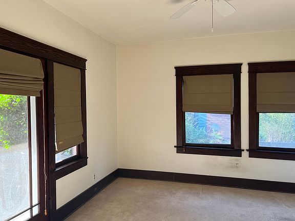 4th image of 1136 Stratford Ave