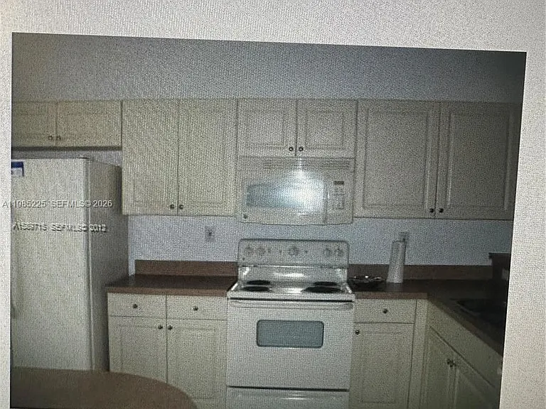 17345 NW 7th Ave #802 — Photo 2