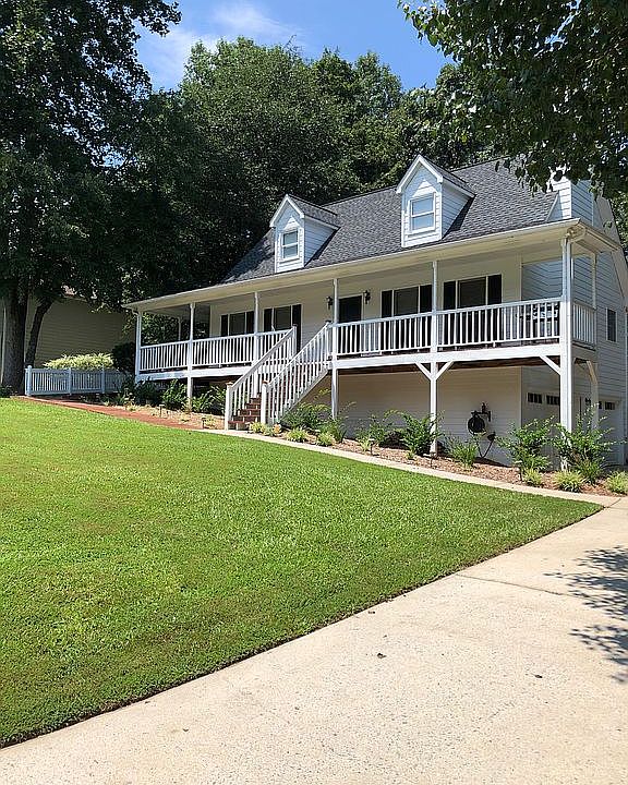 2nd image of 565 Legacy Park Ln