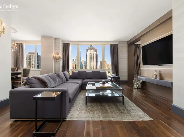 401 East 60th Street image 1 of 10