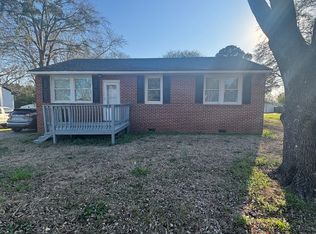 589 Forest Knolls Rd, Goldsboro, NC 27534